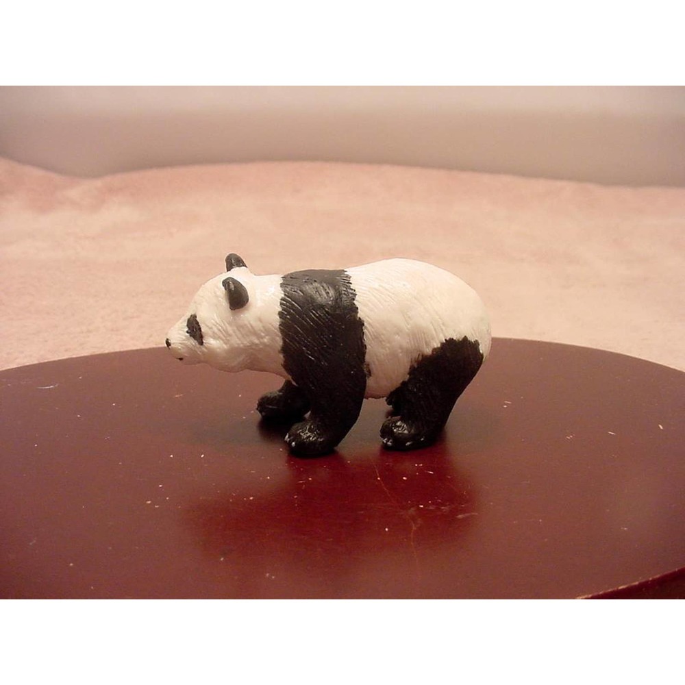 Safari Ltd Baby PANDA BEAR FIGURE (2008)